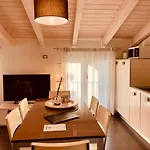 Del 4* ديسينسانو ديل غاردا