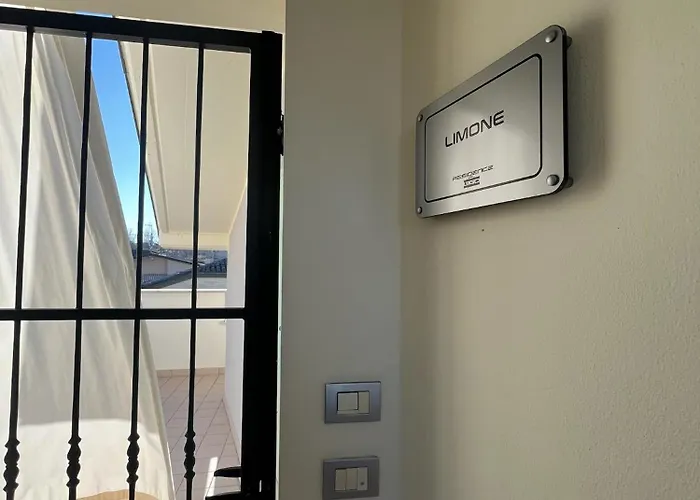 Del Aparthotel