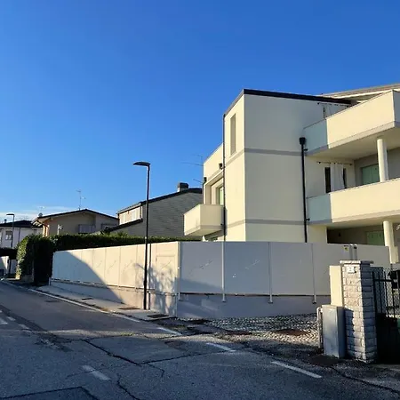 Apart Otel Del Desenzano del Garda